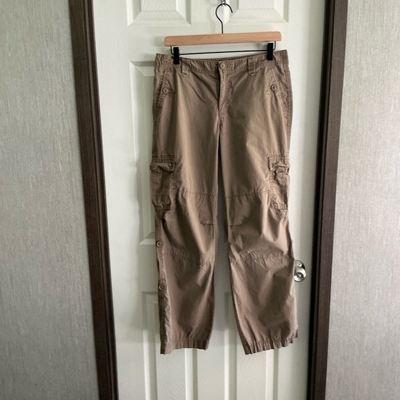Eddie Bauer Women’s Cargo Convertible Pants Size 8 - Picture 1 of 7